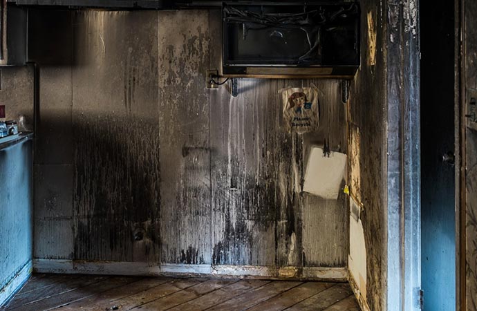 Remove Smoke Odor Out of Hard Surfaces in DFW