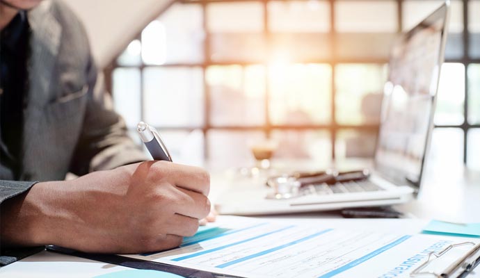 Dealing with Insurance Adjusters Service